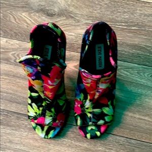 Steve Madden Platform! Wore once to a wedding!